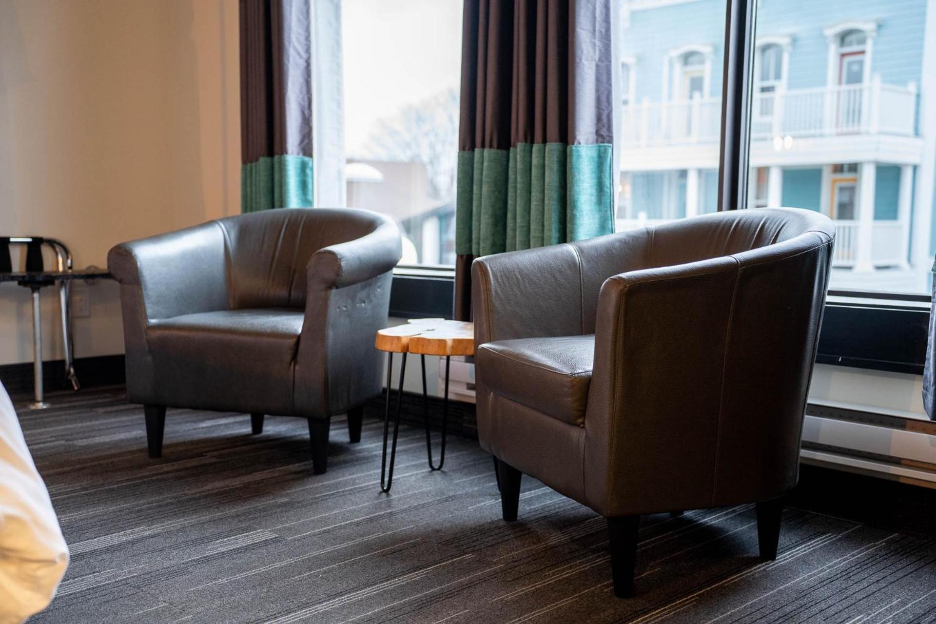 Heart & Hops Brewery Suites Kingsville Екстериор снимка