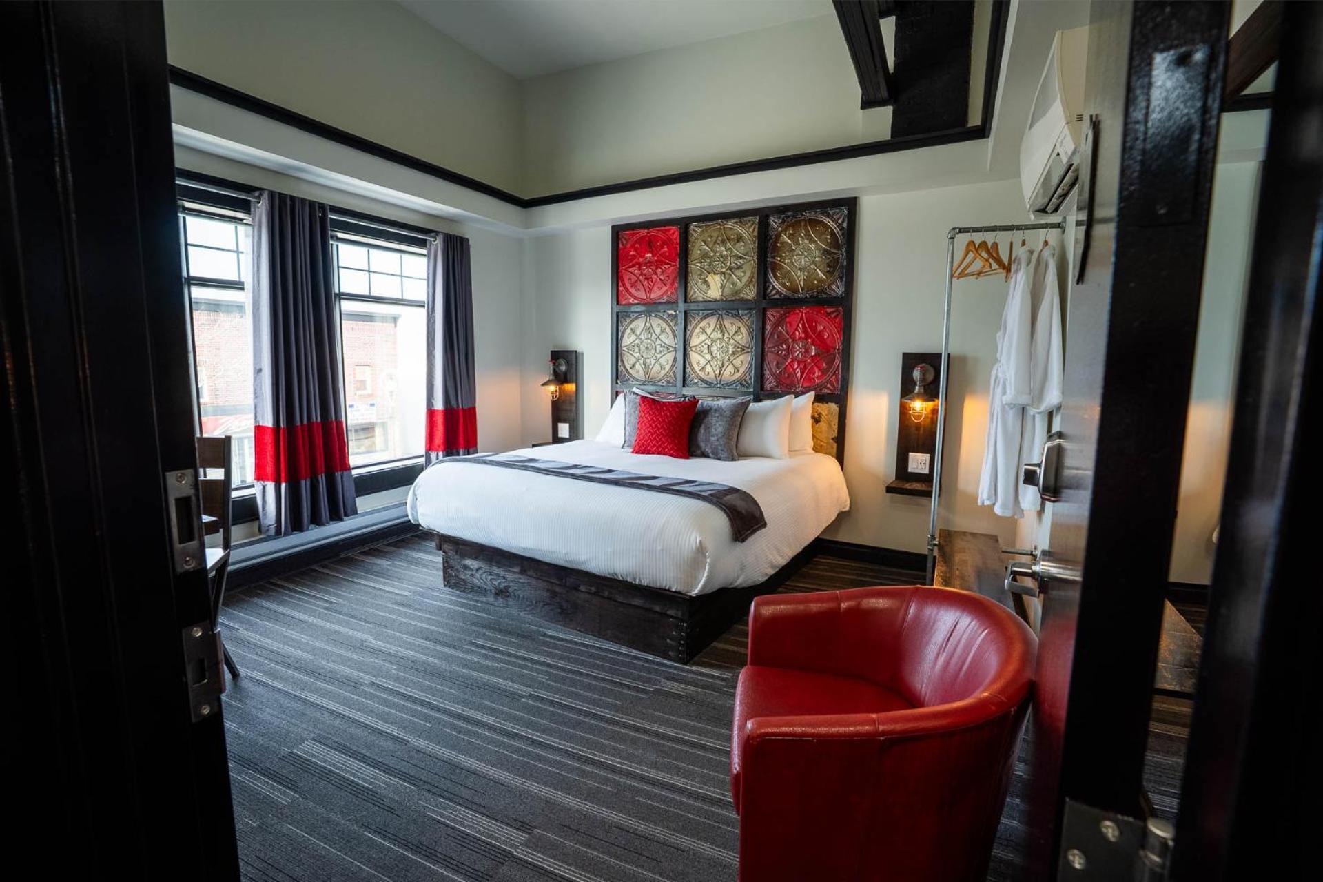 Heart & Hops Brewery Suites Kingsville Екстериор снимка